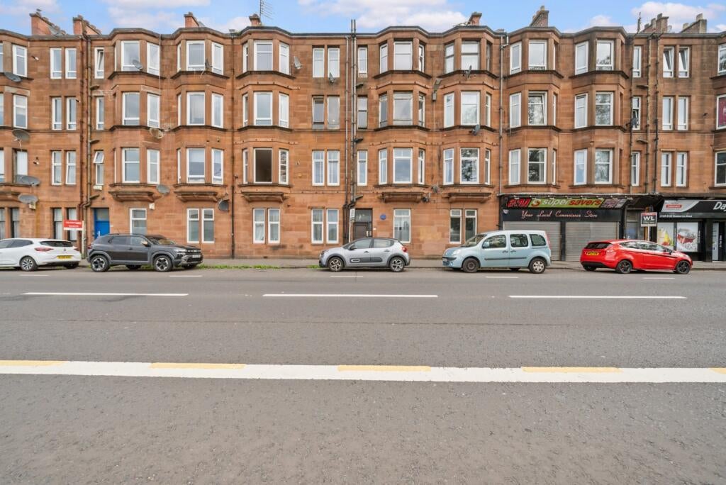Flat Dumbarton Road in Glasgow