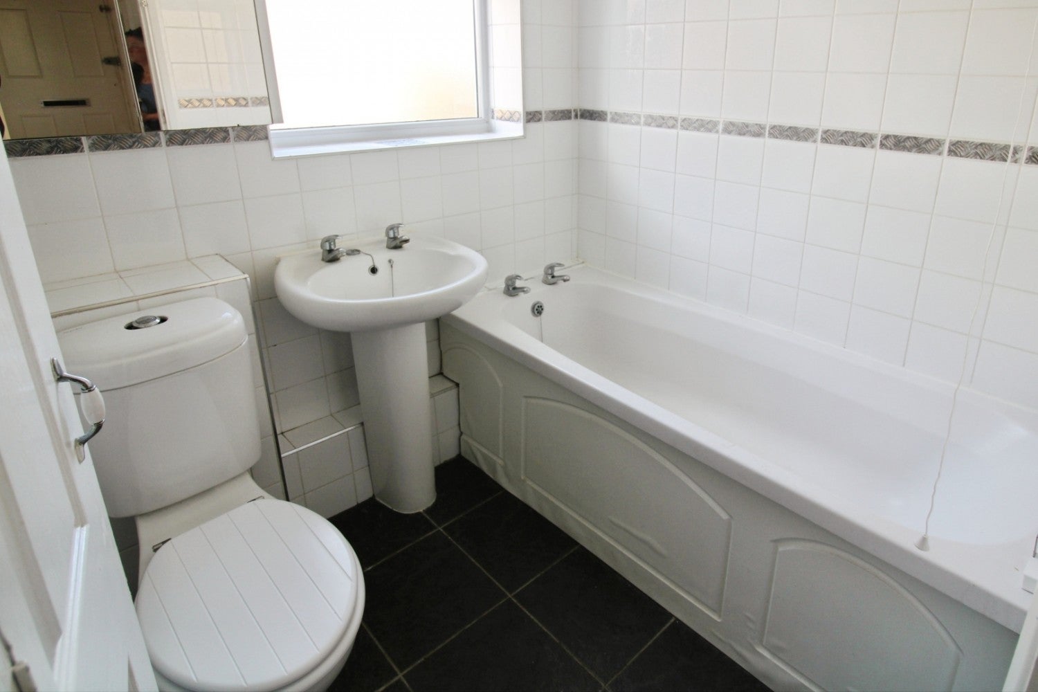 Flat Harvel Crescent in Greater London