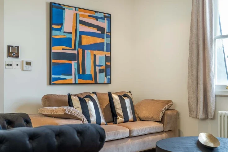Flat Hertford Street in City of Westminster