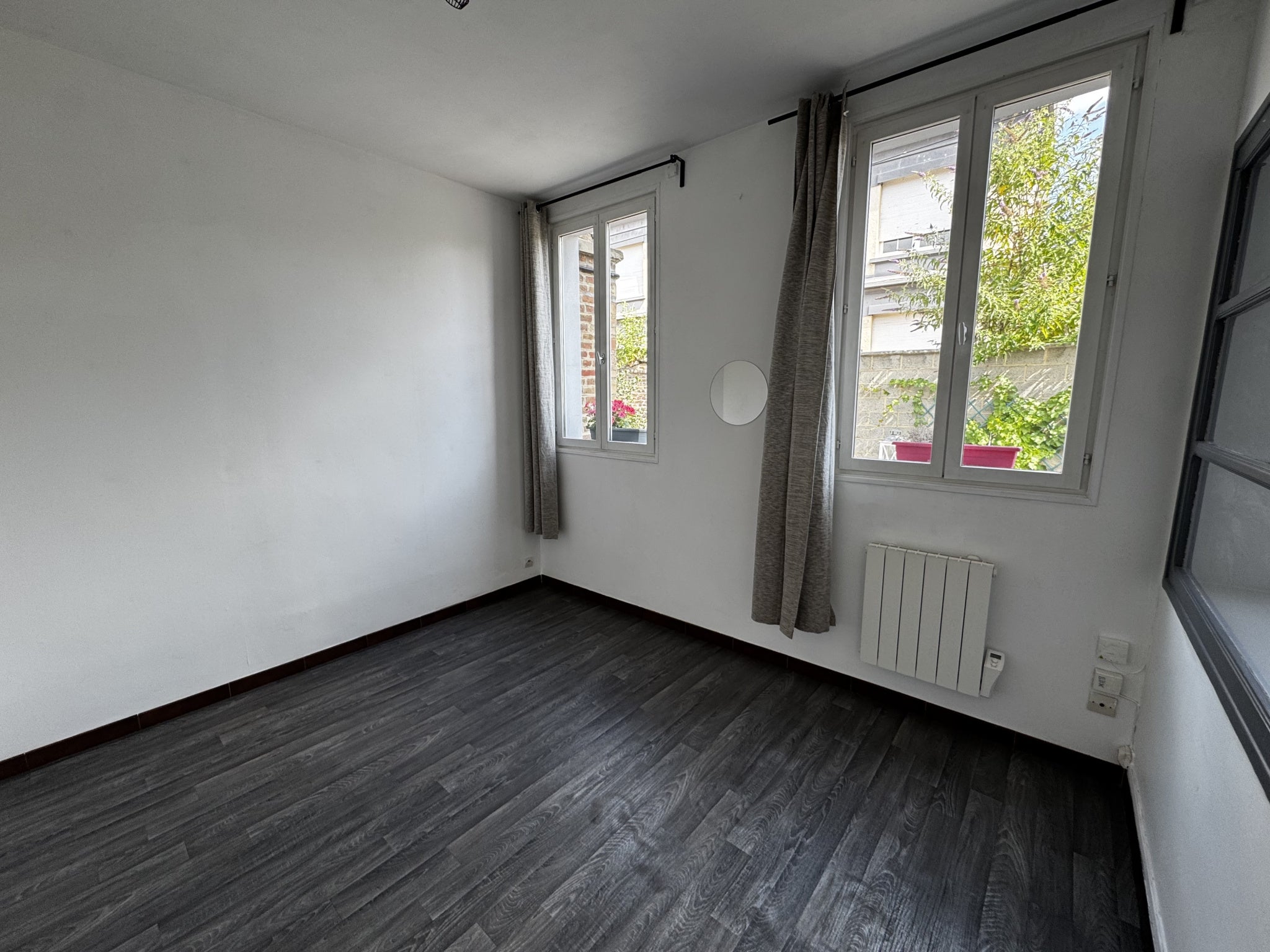 Appartement Route de Paris à Dury
