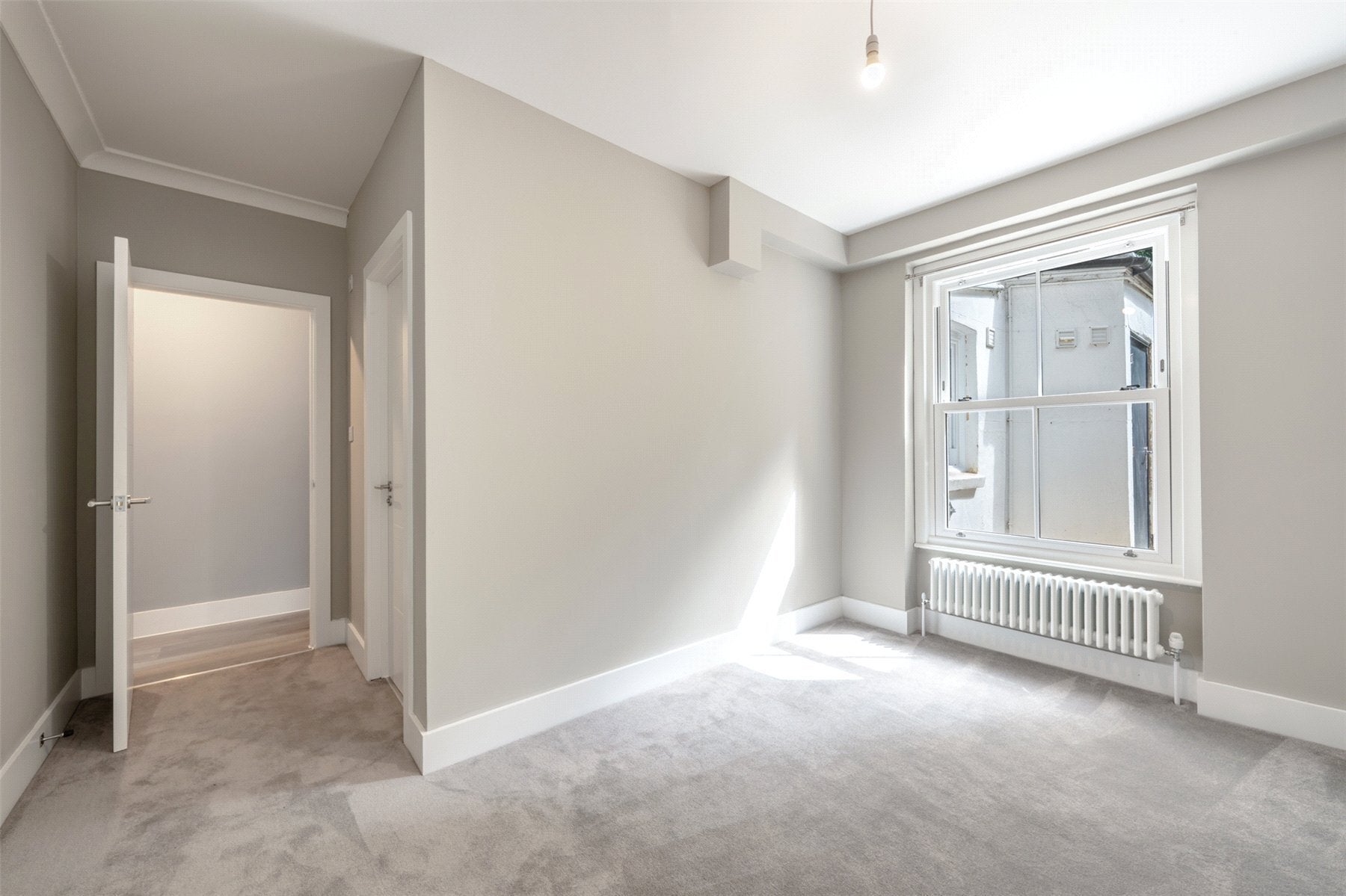 Flat Kilburn Park Road in City of Westminster