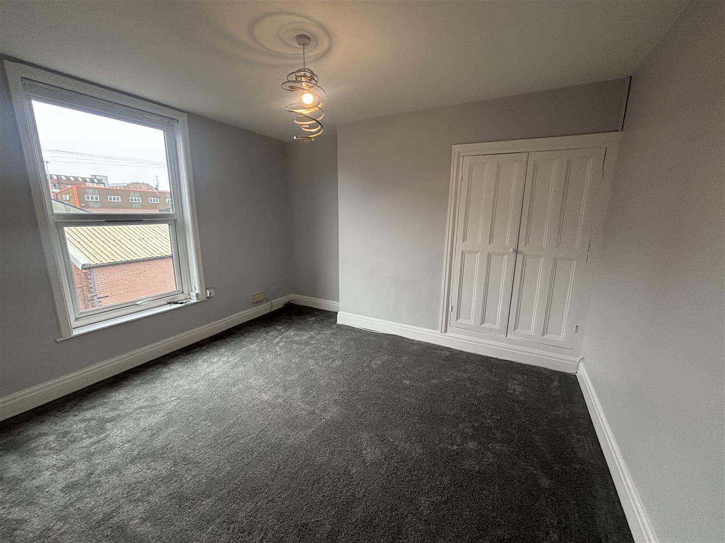 Flat Leicester Road in Preston