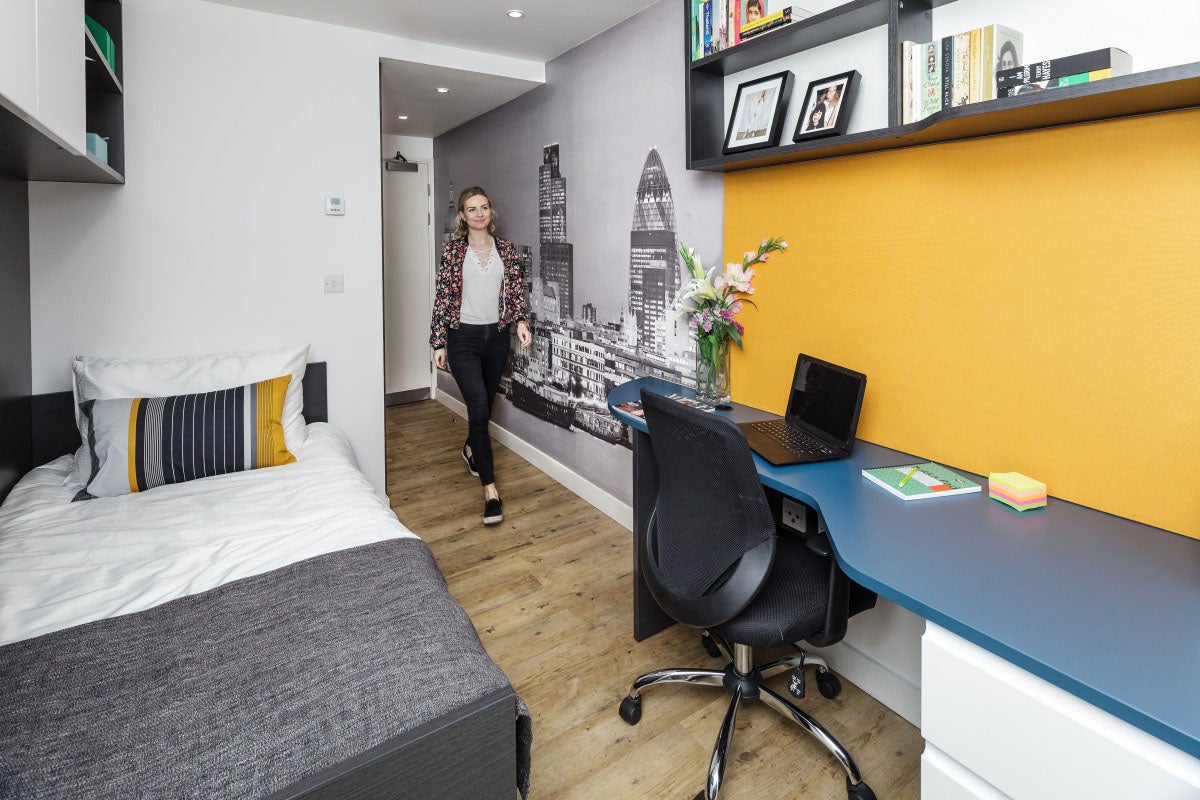 Flat Minories in City of London