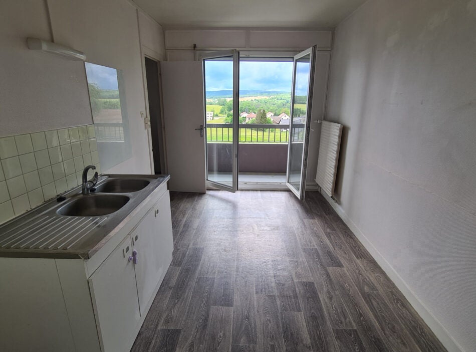 Appartement Rue de la Gare à Champdor-Corcelles