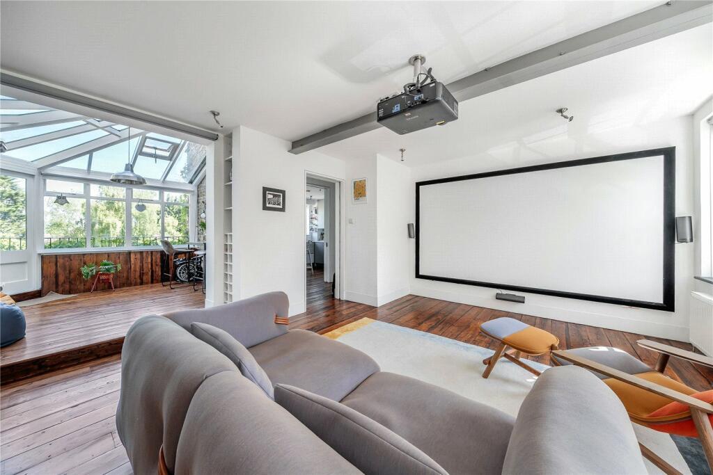 Flat North End in Greater London