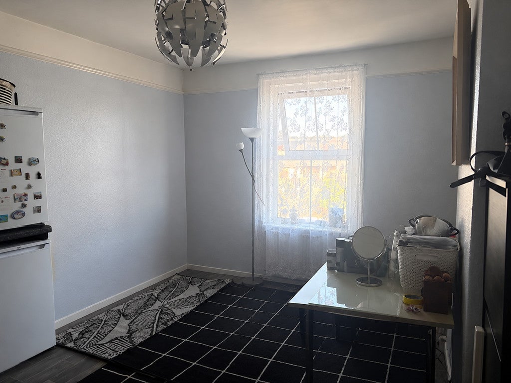 Flat Old Tiverton Road in Exeter