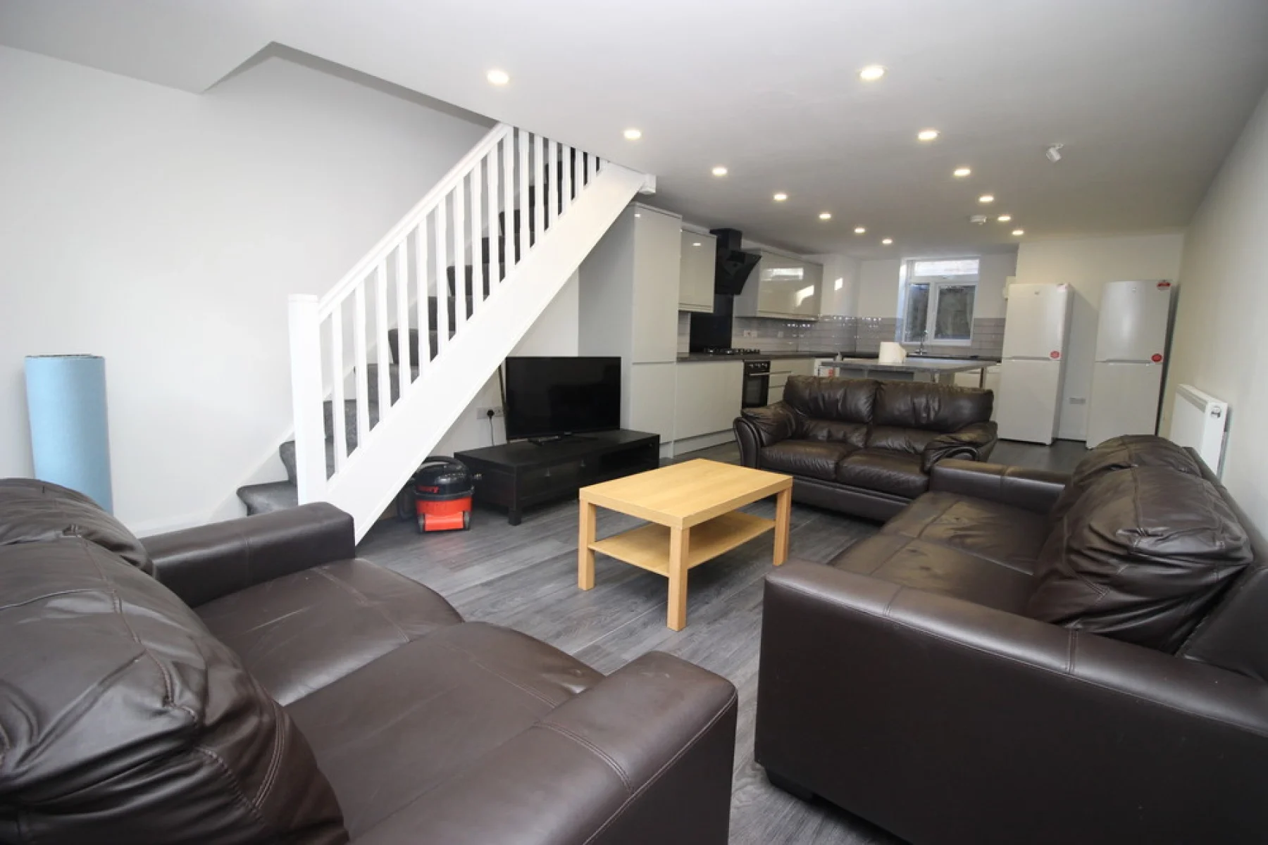Flat Chestnut Avenue in Leeds