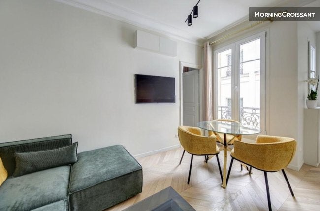 Appartement Rue des Saints-Pères à Paris