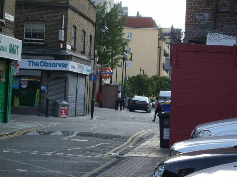 Room Shadwell Gardens in Greater London