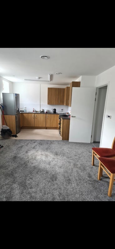 Room Claire Place in Greater London