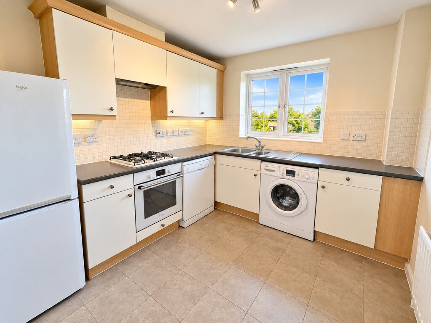 Flat Whitgift Close in Basingstoke and Deane