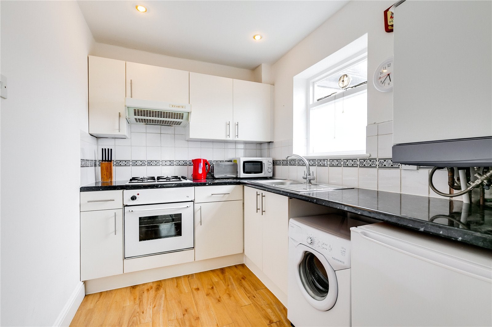 Flat Longley Road in Greater London