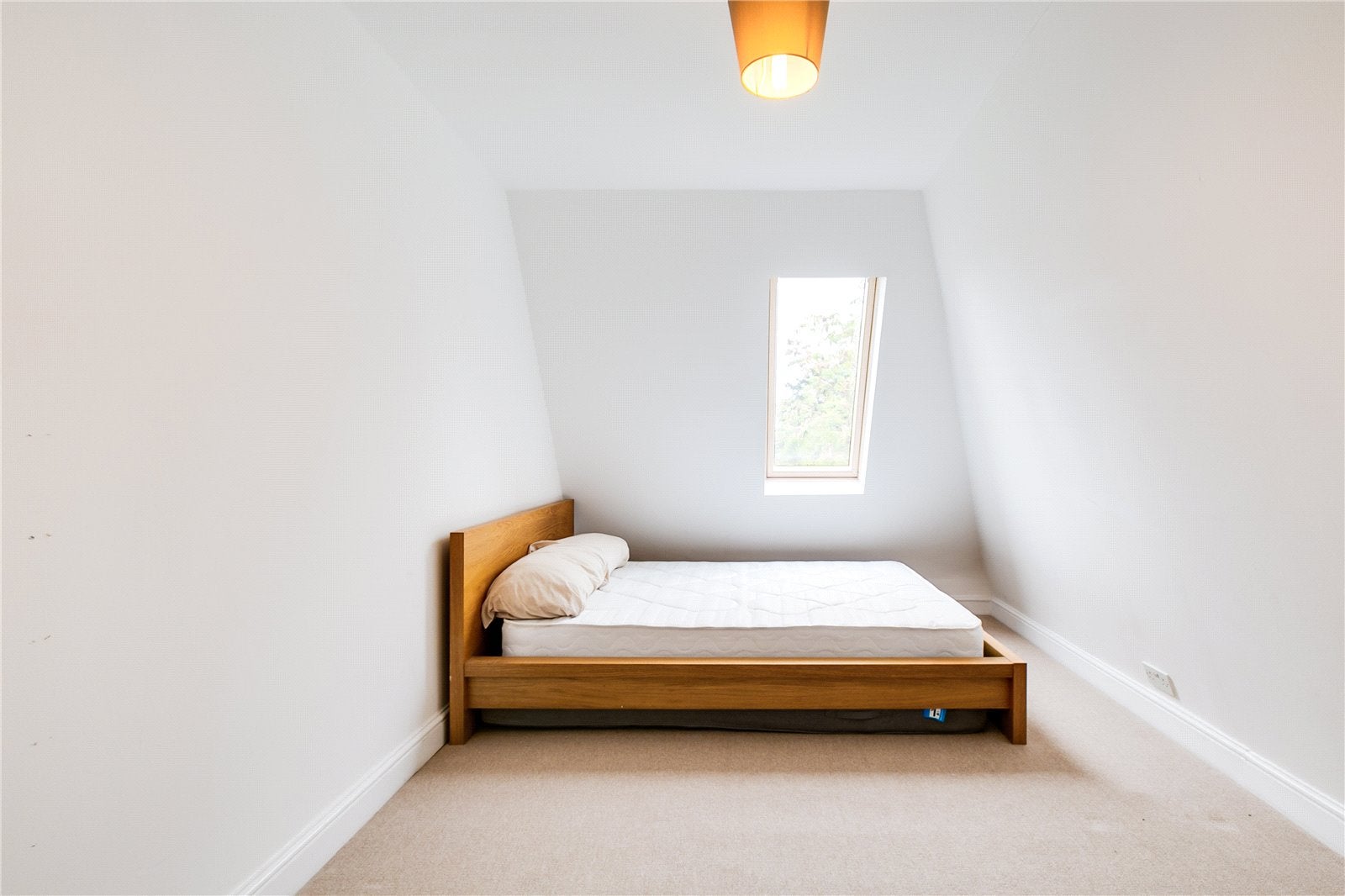Flat Longley Road in Greater London