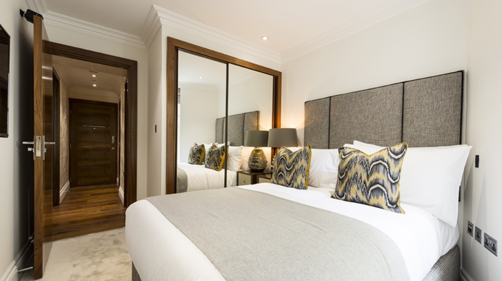 Flat Kensington Gardens Square in City of Westminster