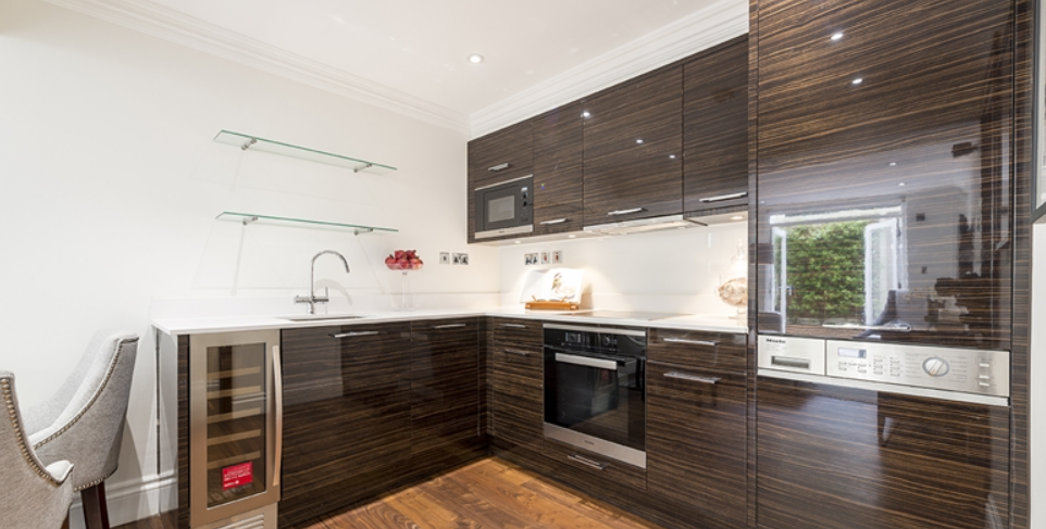 Flat Kensington Gardens Square in City of Westminster