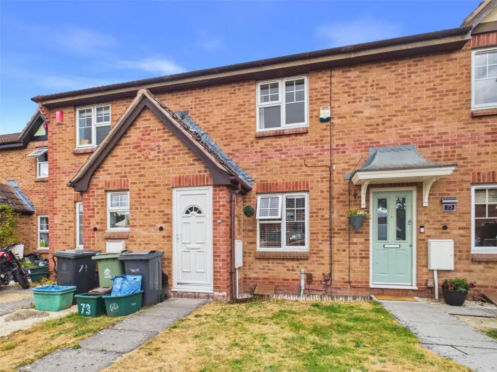 House Kestrel Gardens in Gloucester