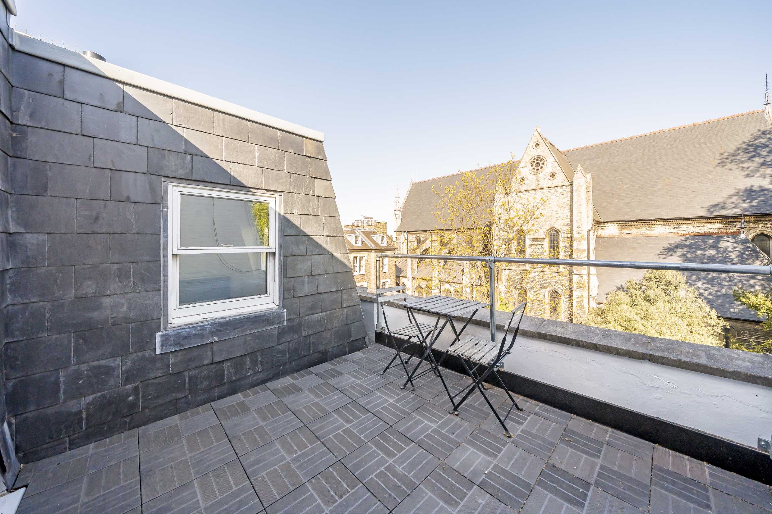 Flat Lower Addison Gardens in Greater London