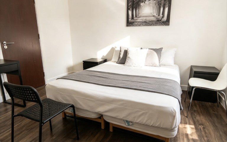 Room Uxbridge Road in Greater London