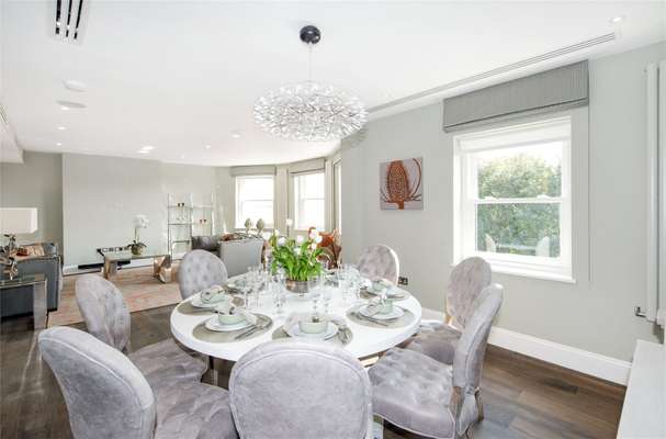 Flat Arkwright Road in Greater London