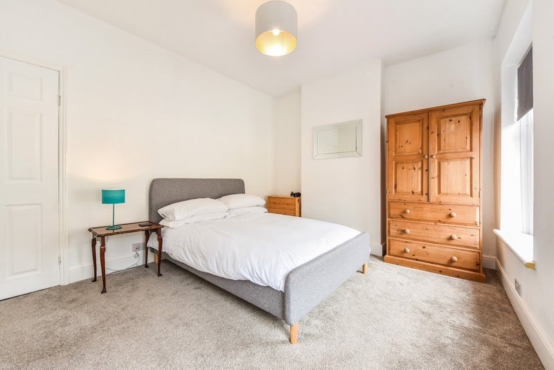 Room Treharris Street in Cardiff