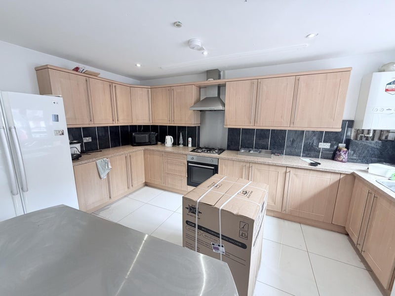 Room Tidewell Court in Sheffield