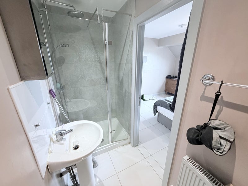 Room Tidewell Court in Sheffield