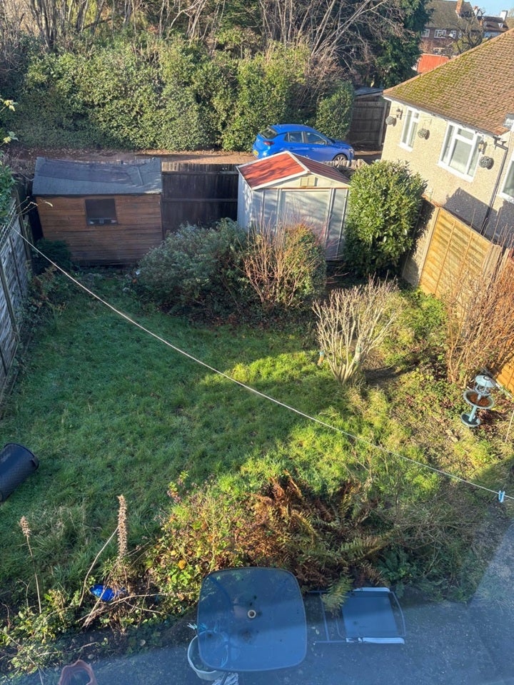 Flat Harrow Gardens in Warlingham