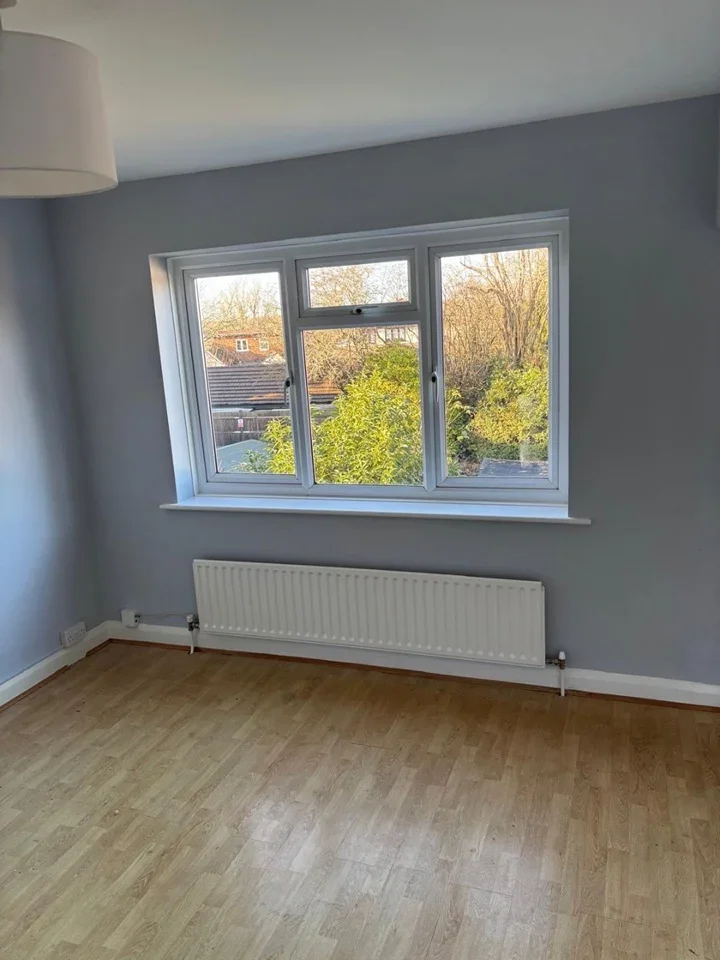 Flat Harrow Gardens in Warlingham