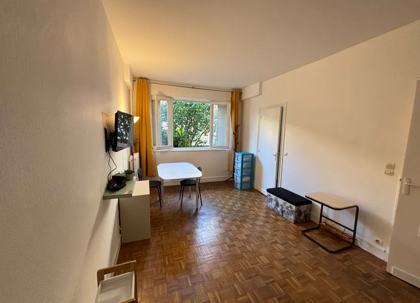 Flat Rue Joanès in Paris