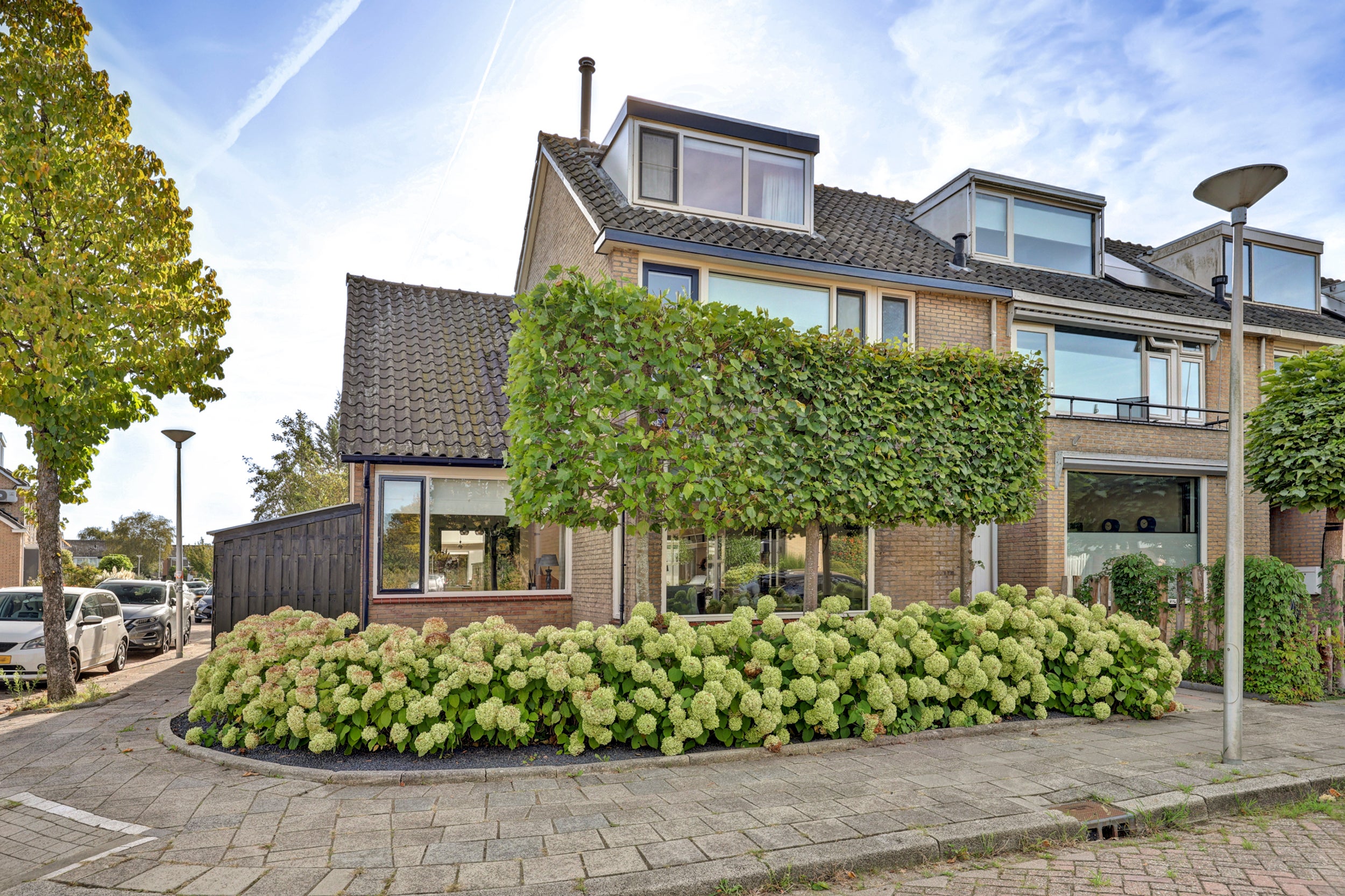 Huis Piet Heinstraat 1 in Hendrik-Ido-Ambacht
