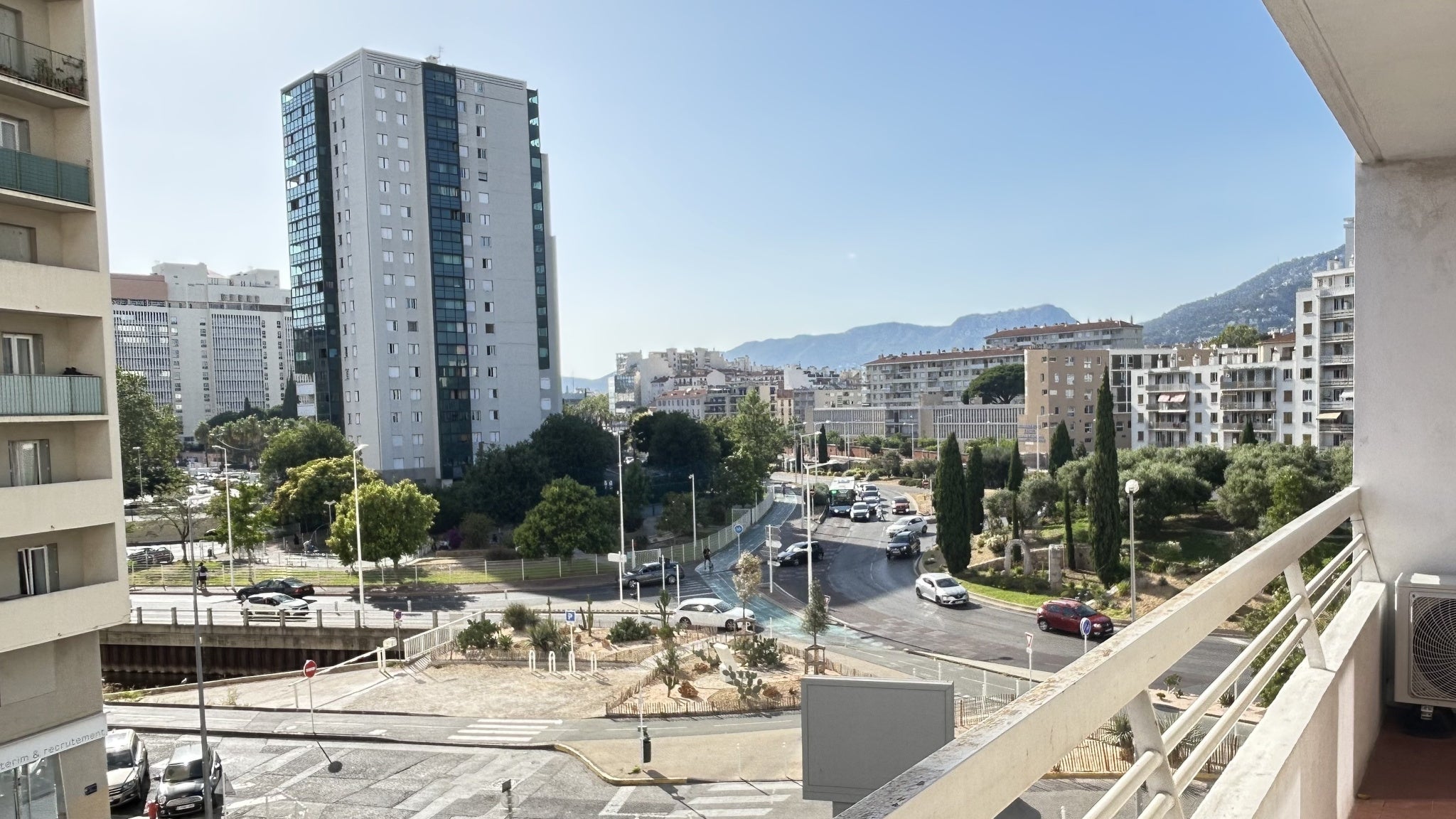 Flat Boulevard de l'Aguillon in Toulon