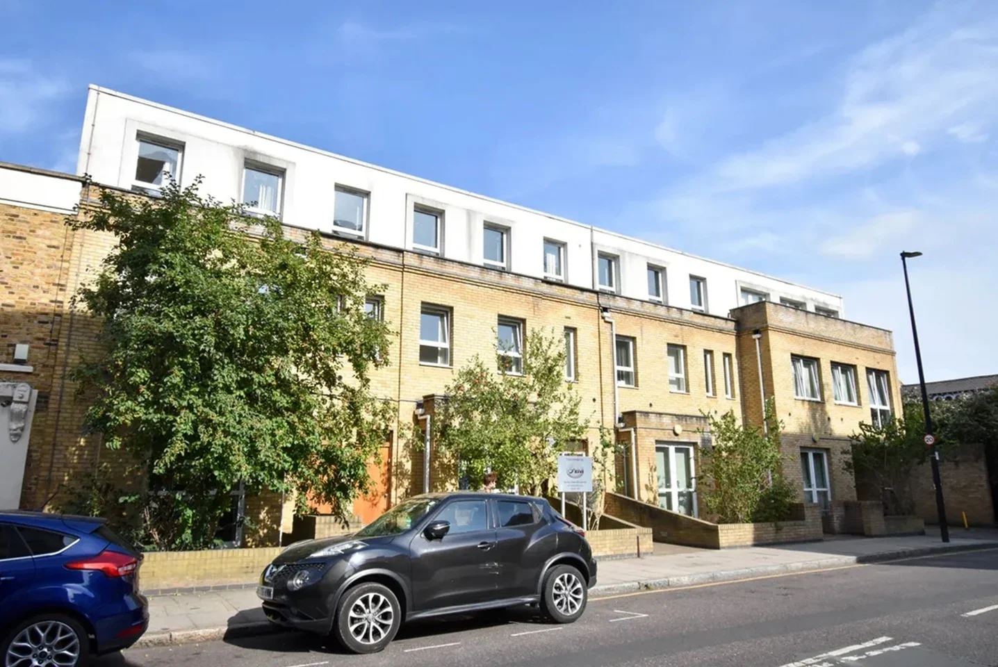 House Westferry Road in Greater London