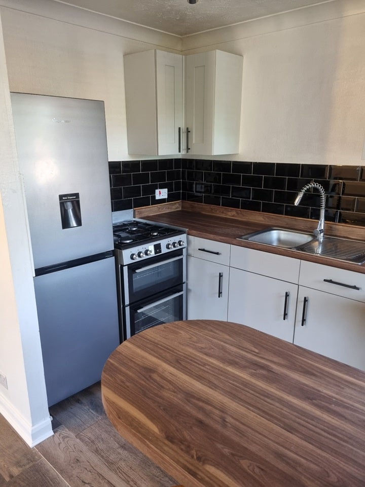Flat Connaught Gardens in Greater London