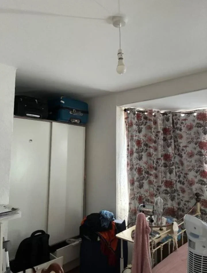 Room St Mary's Road in Greater London