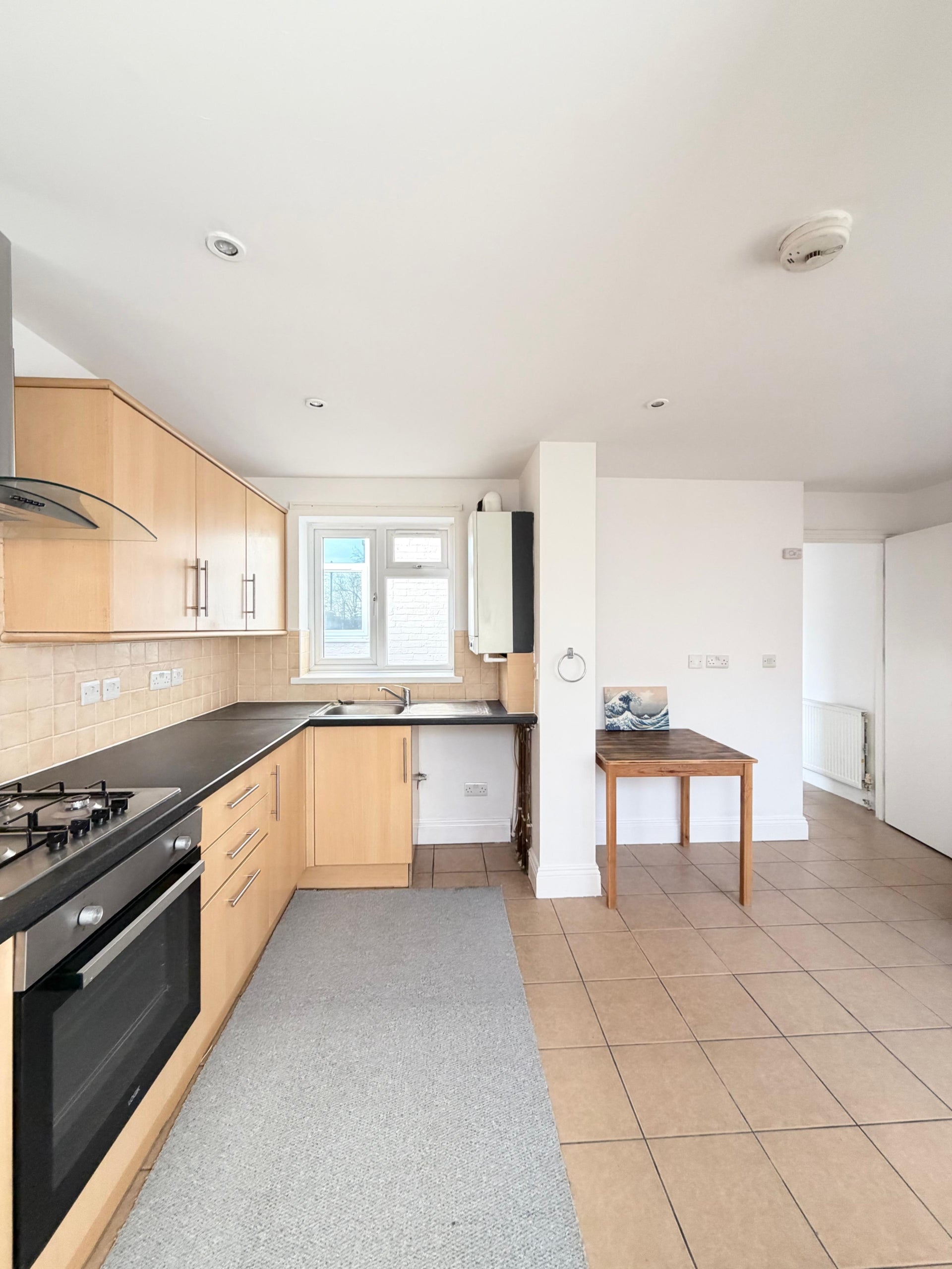 Flat Bailey Close in Greater London