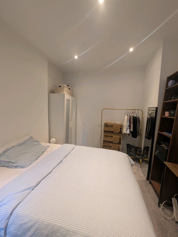 Room Stockwell Green in Greater London
