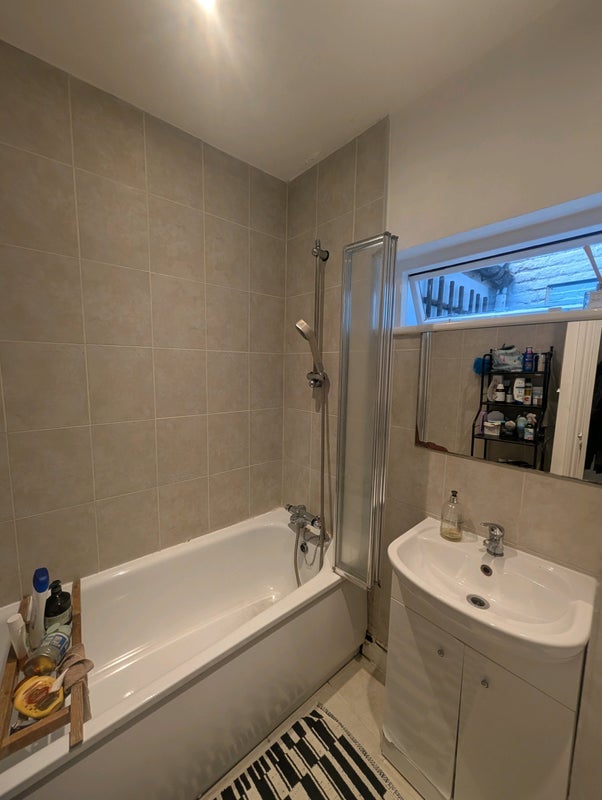 Room Stockwell Green in Greater London