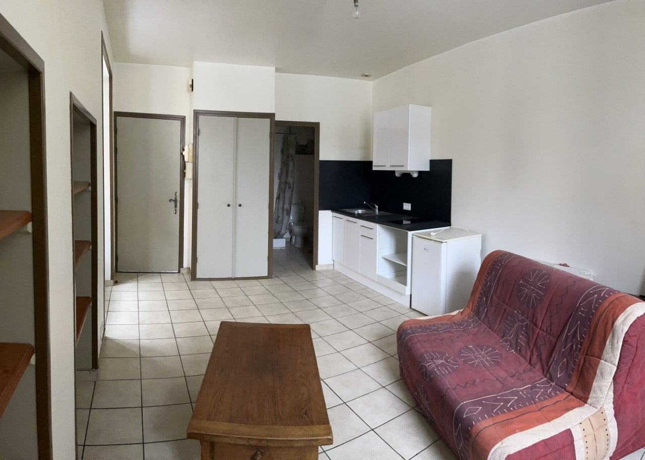 Flat Rue Jules Vedrines in Saint-Flour