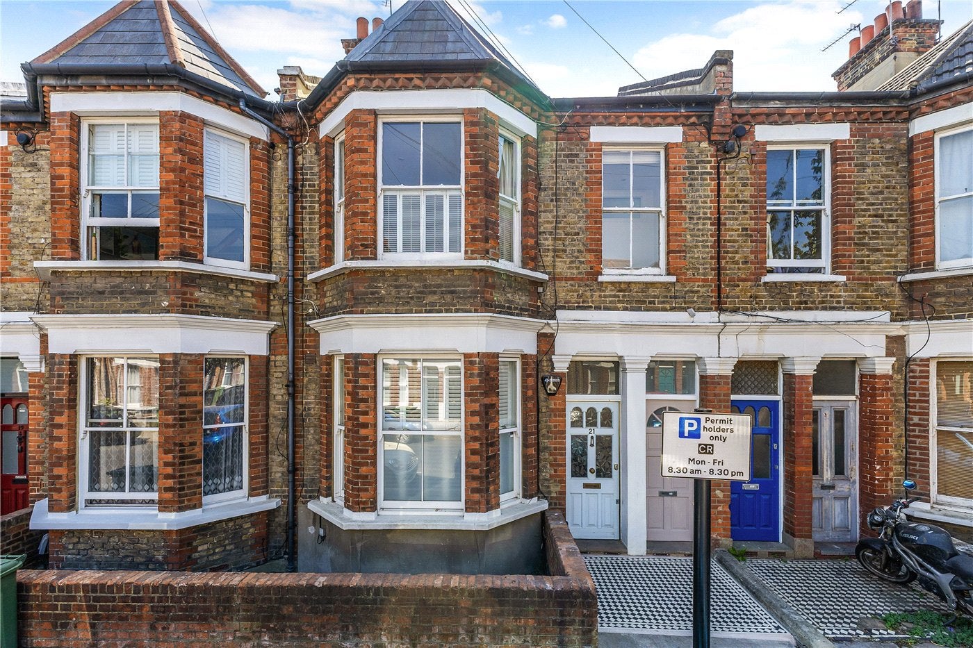 Flat Venn Street in Greater London