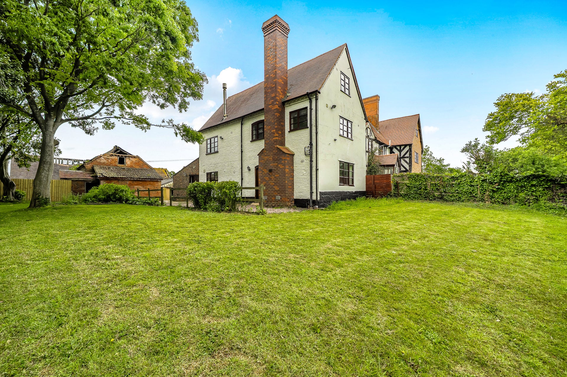 House Astwood Lane in Wychavon