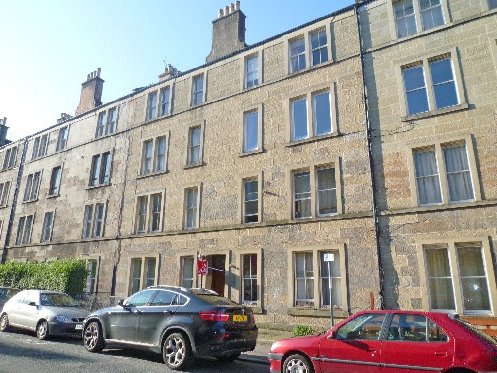 Flat Caledonian Place in City of Edinburgh
