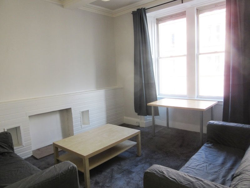 Flat Caledonian Place in City of Edinburgh