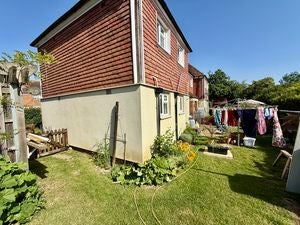 Flat The Chennells in Ashford