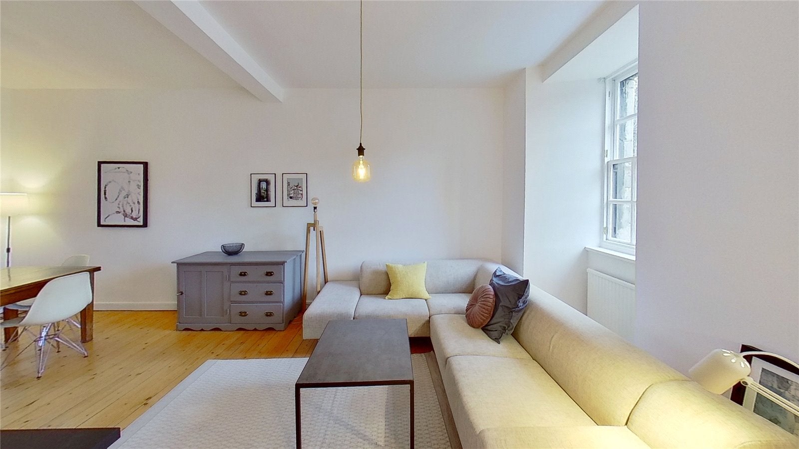 Flat New Skinner's Close in City of Edinburgh