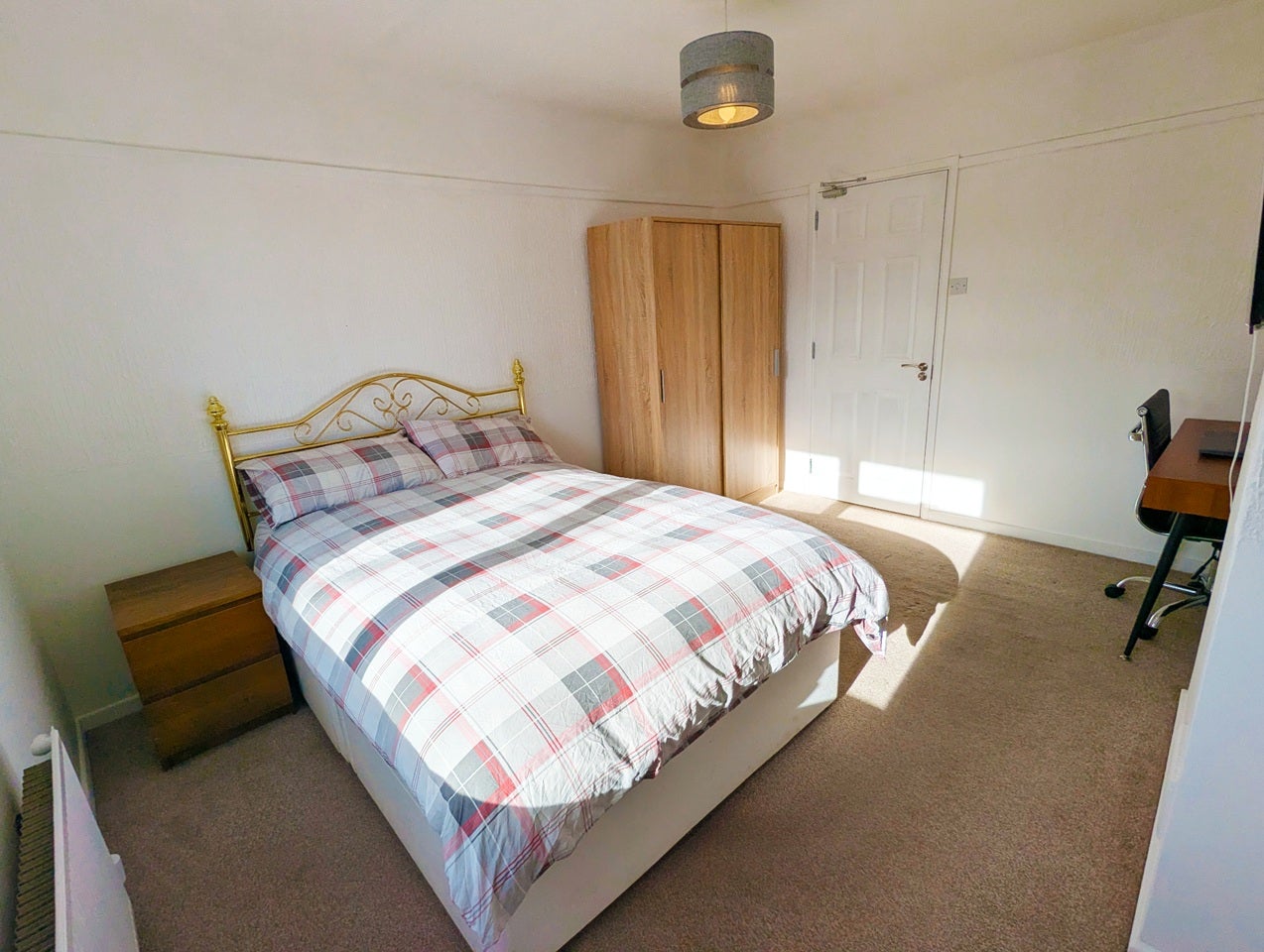 Room Leadale Road in South Ribble