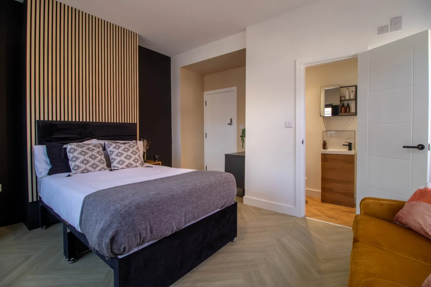 Room Chilwell Road in Nottingham