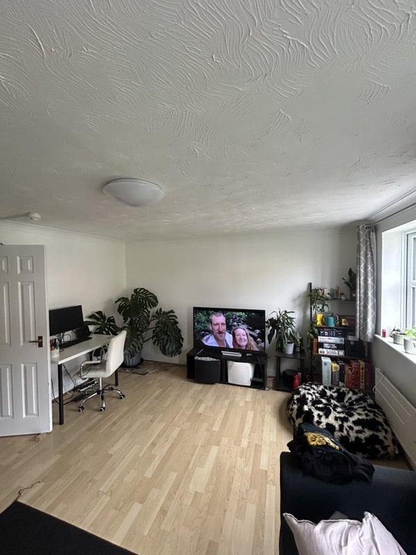 Room Marlowe Path in Greater London