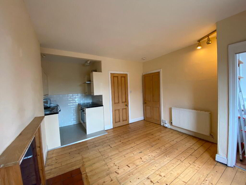 Flat New Mart Road in City of Edinburgh