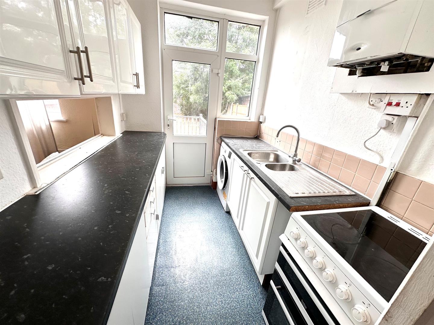 Room Dellfield Crescent in Greater London