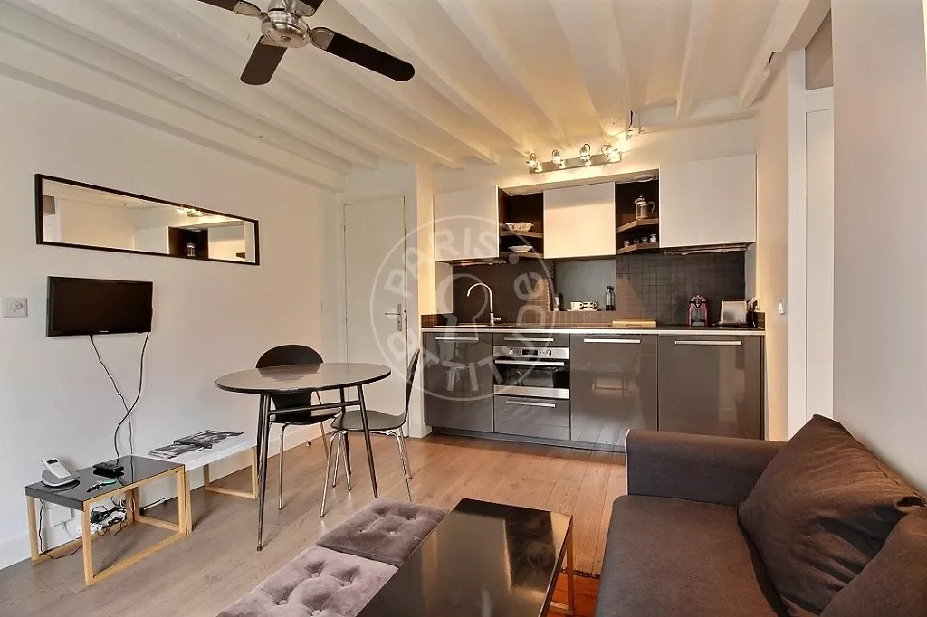 Appartement Rue de l'Échiquier à Paris